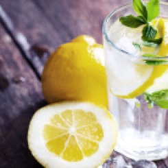 agua-con-limon-amarillo_1
